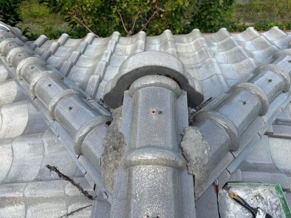 香川県高松市にて瓦屋根修理〈漆喰工事・瓦どめ工事〉の施工前写真